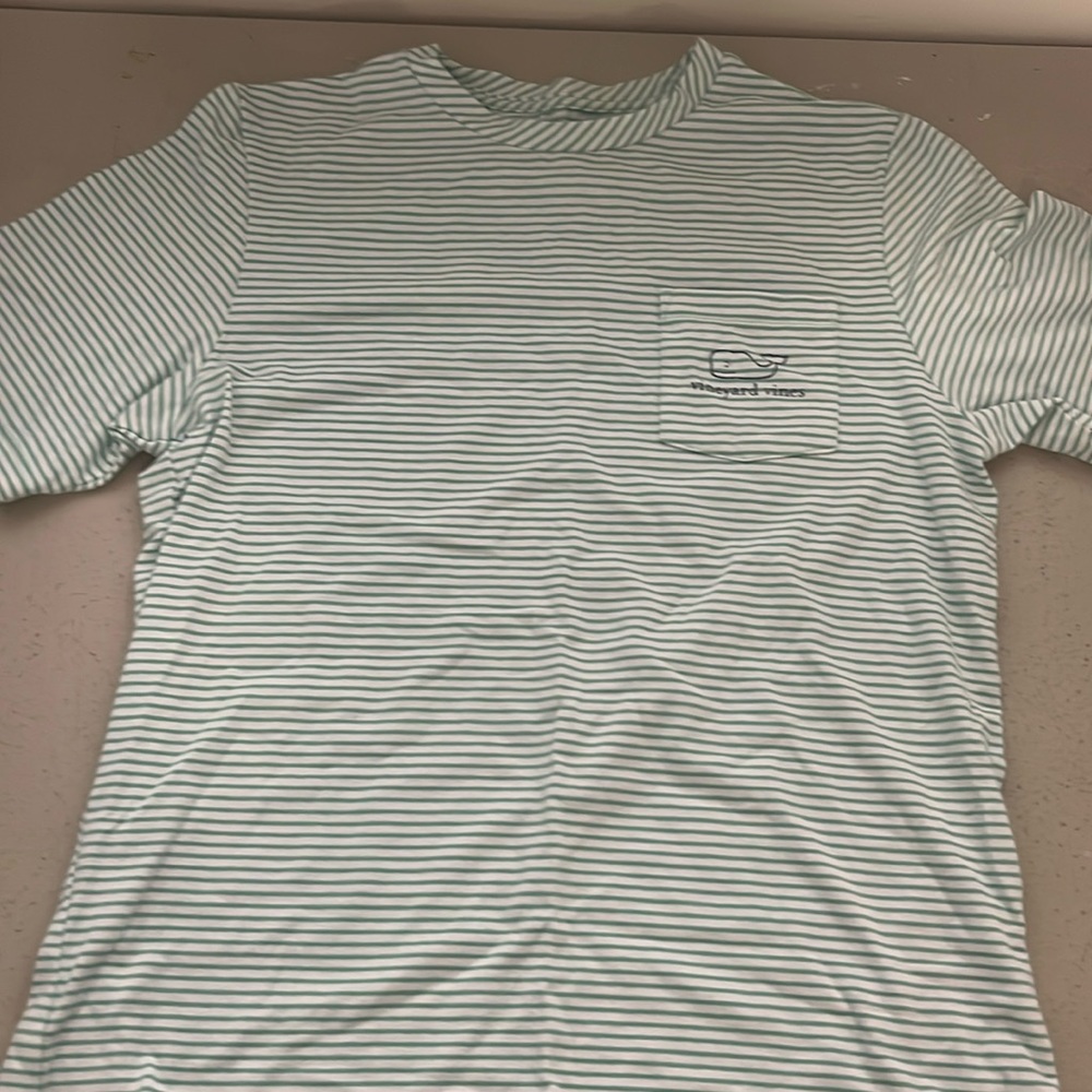Vineyard Vines boys shirt.